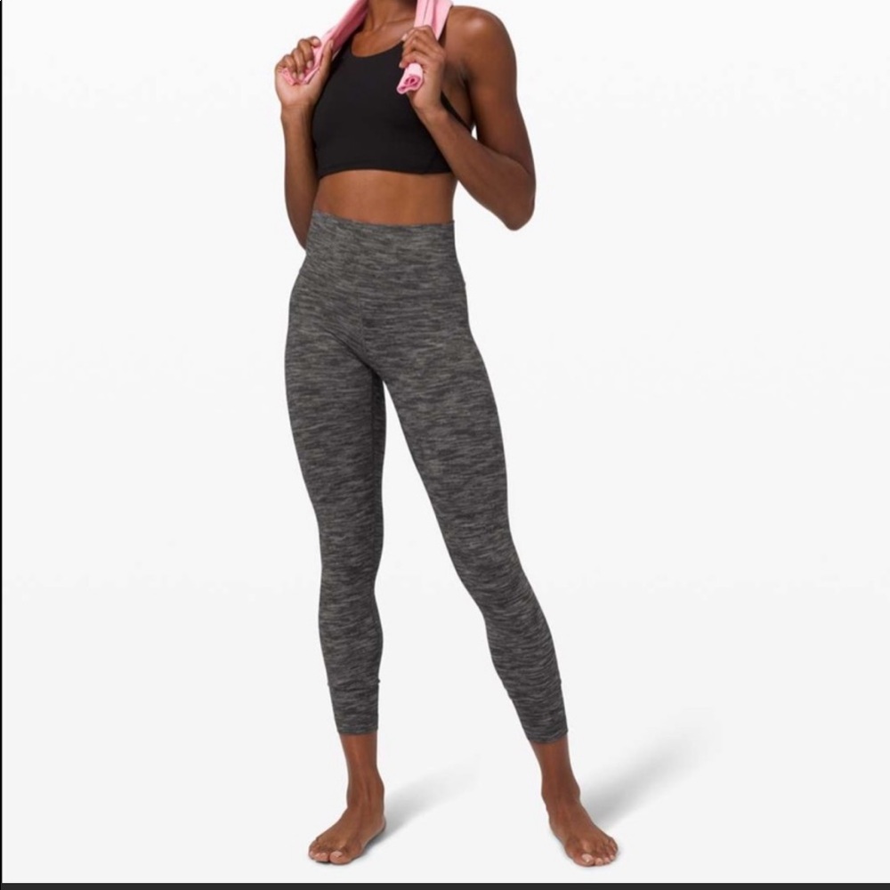 Lululemon Wonder Under 25” size 2